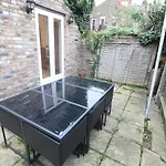 3Bd Garden Apartment By Westfield